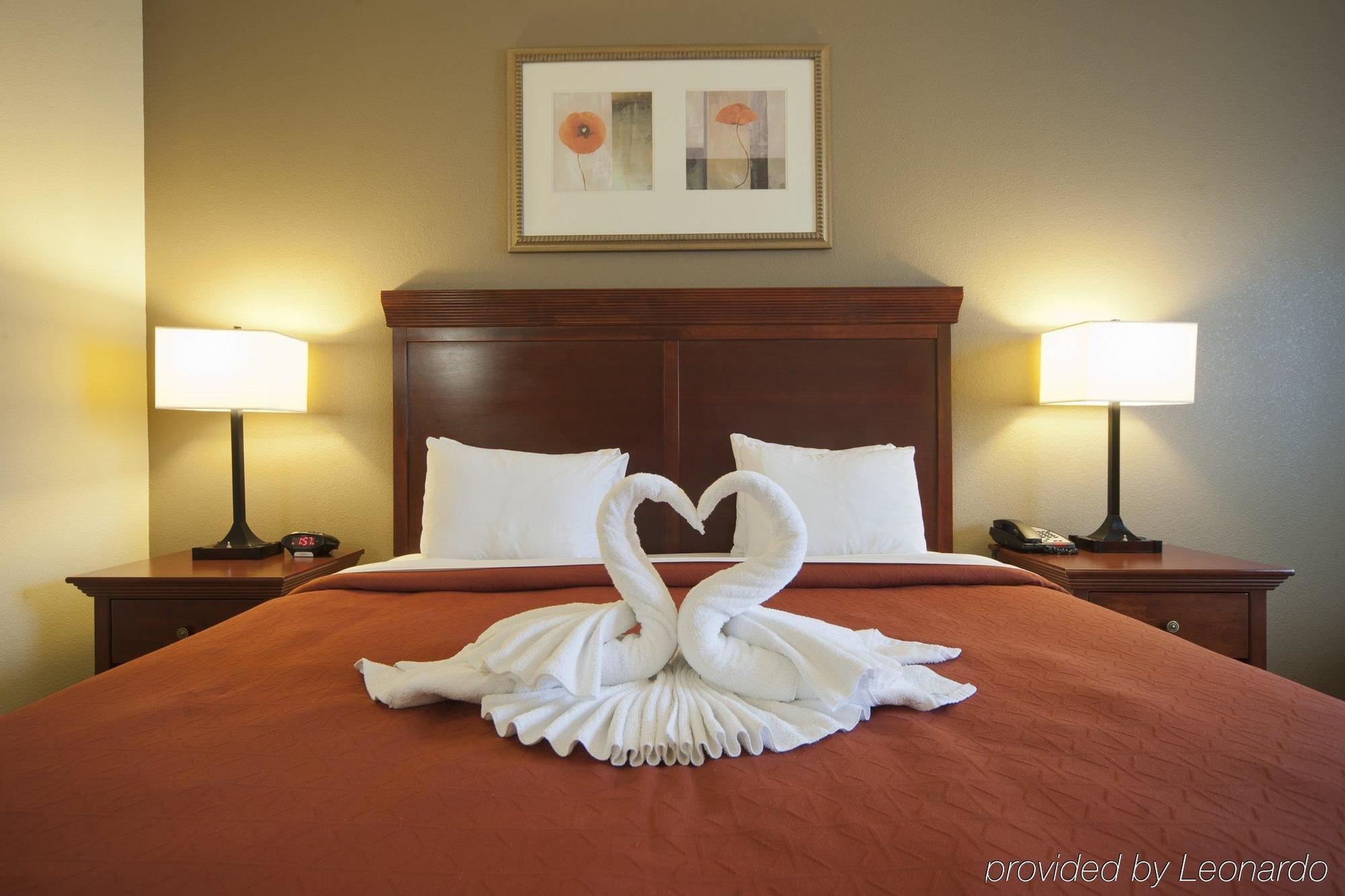 Seffner Inn And Suites ภายนอก รูปภาพ